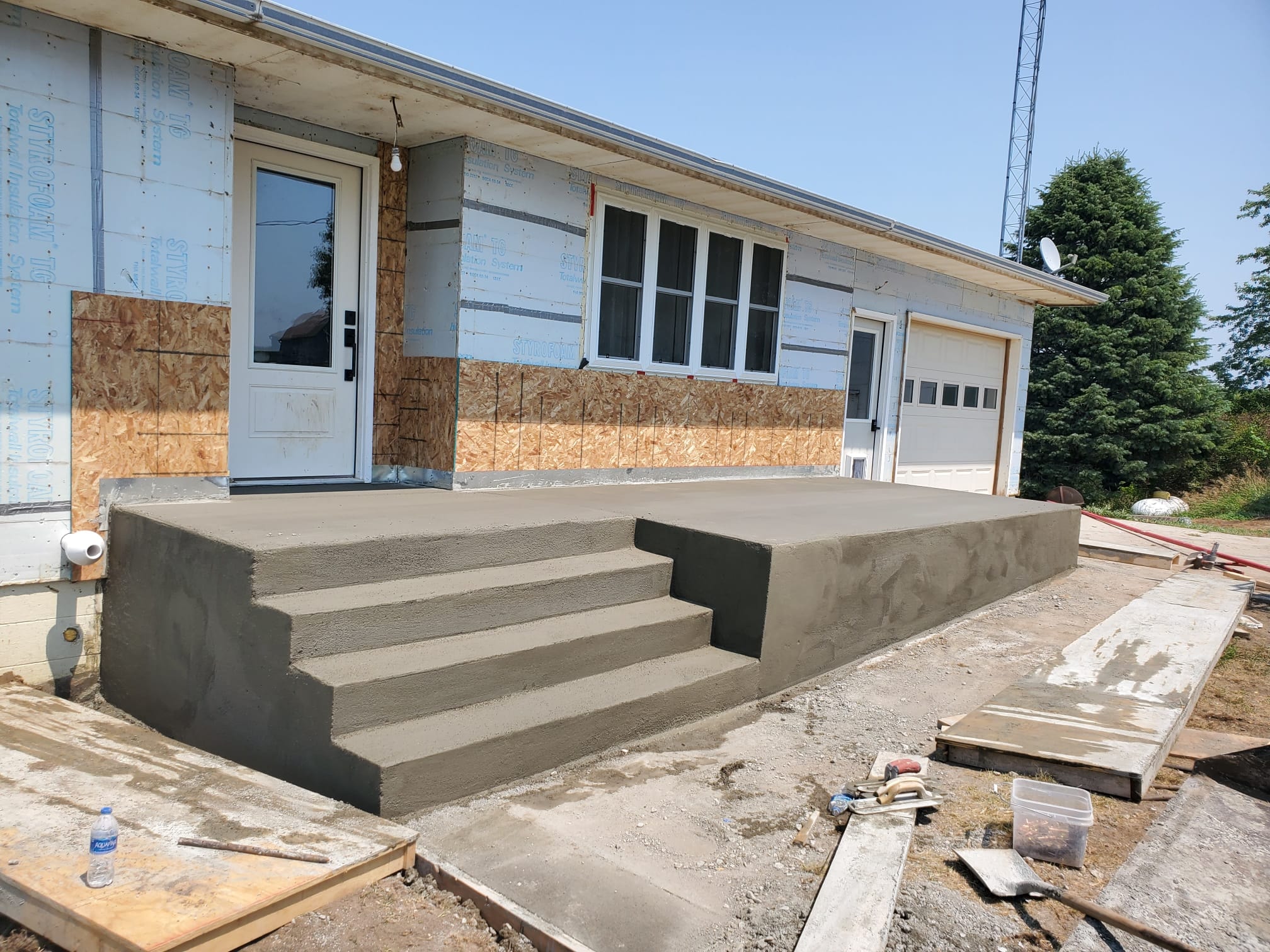 Concrete Entry Steps & Pad